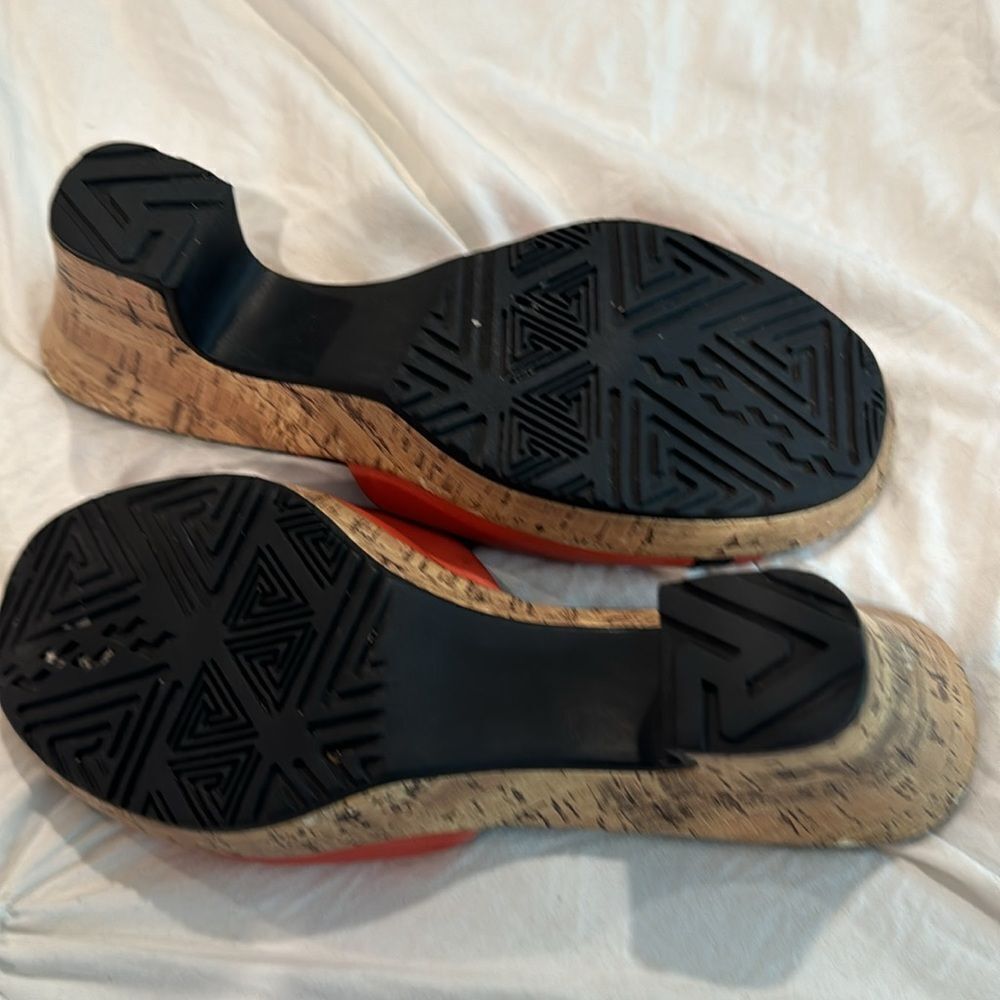 Timberland rust colored open toed shoes, size 7 - Picture 3 of 5